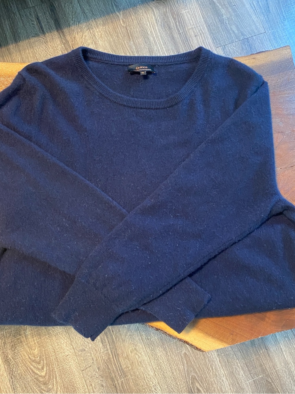 Quince XL Cashmere Crewneck Sweater - Navy Blue - Picture 2 of 3